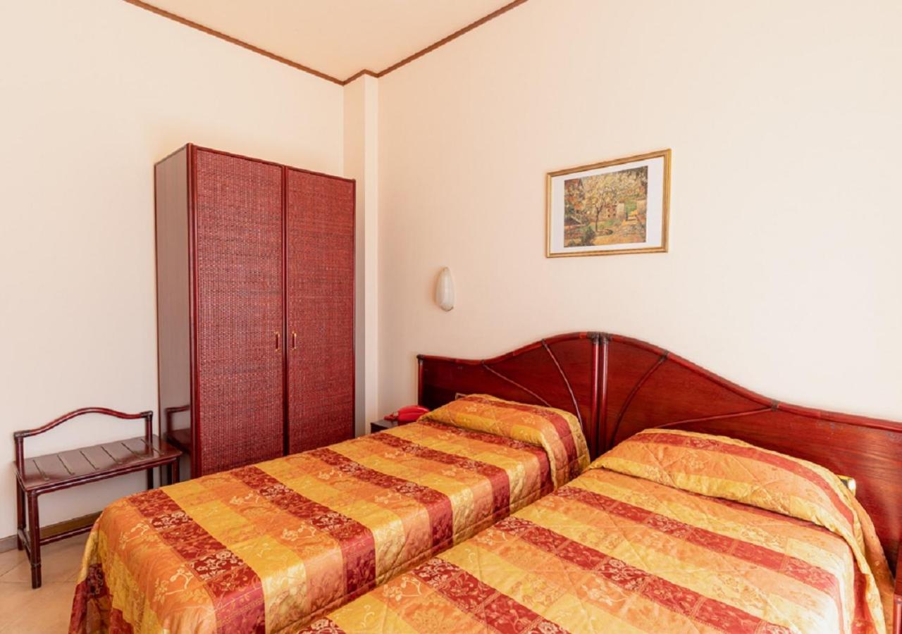 Hotel Villa Delle Rose 오리스타노 외부 사진
