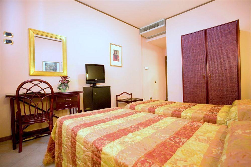 Hotel Villa Delle Rose 오리스타노 외부 사진